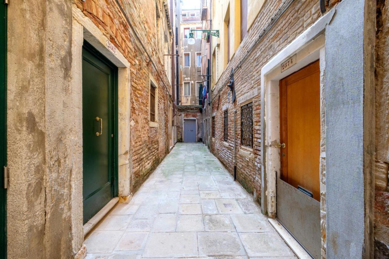 The Lion'S House Apt2 Venesia Bagian luar foto